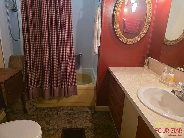 300 S Nursery Rd, Leesburg FL 34748