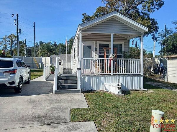 111 Cedar Village Street, Orange City FL 32763