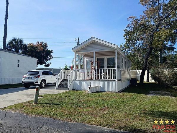 111 Cedar Village Street, Orange City FL 32763