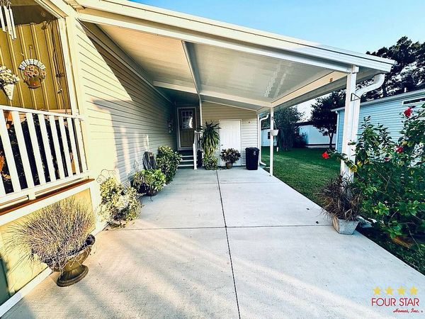 967 Laura St, Casselberry FL 32707