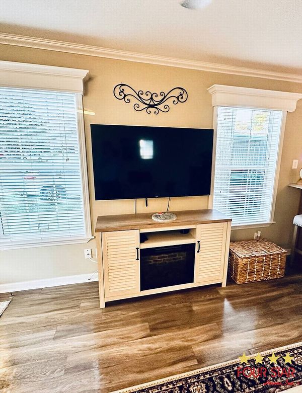 967 Laura St, Casselberry FL 32707