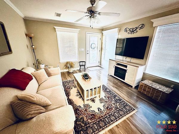 967 Laura St, Casselberry FL 32707