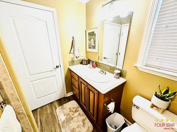 967 Laura St, Casselberry FL 32707