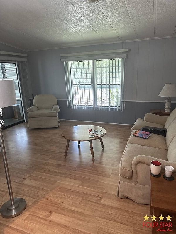 180 Congress St, Vero Beach FL 32966