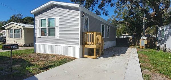 215 Palm Drive, Lot 215, Tampa FL 33613