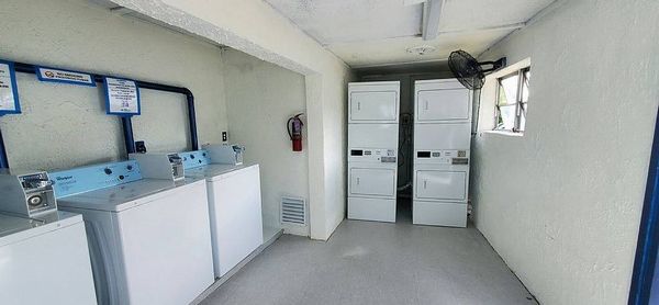 215 Palm Drive, Lot 215, Tampa FL 33613