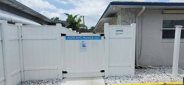 225 Sun Valley , Tampa FL 33613