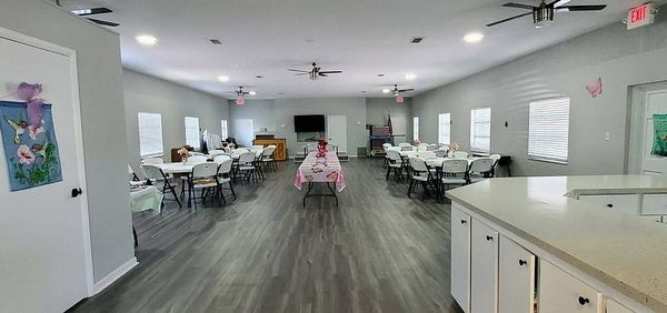 225 Sun Valley , Tampa FL 33613