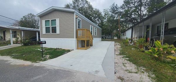 225 Sun Valley , Tampa FL 33613