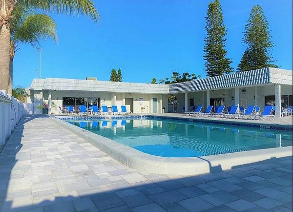 423 E Erie Dr, Fort Pierce FL 34946