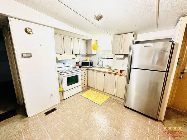 101 Ingham Rd, Lot 32, New Smyrna Beach FL 32168