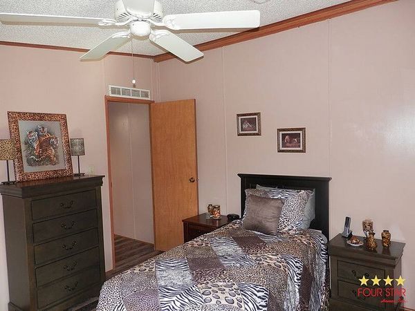 916 Quail Dr, DeLand FL 32724