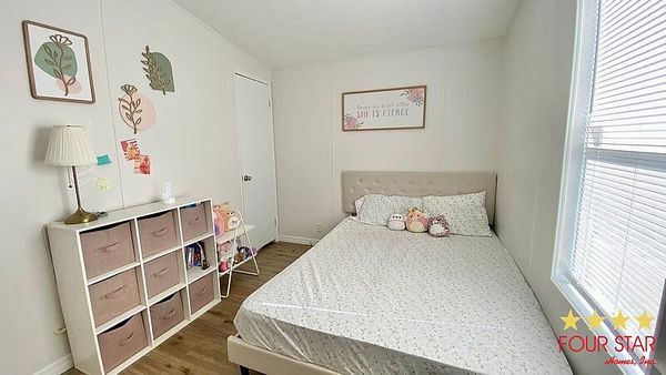 193 London Dr., Kissimmee FL 34746