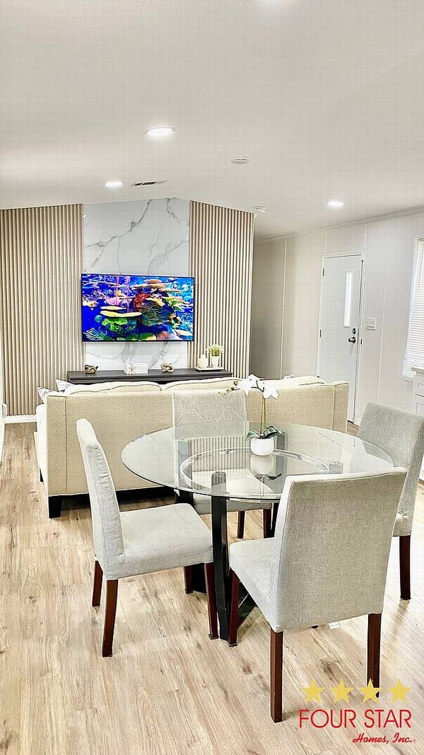 193 London Dr., Kissimmee FL 34746