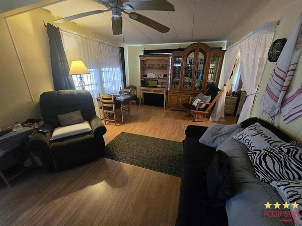 123 S Lake Dr, Lot 0445, Leesburg FL 34788