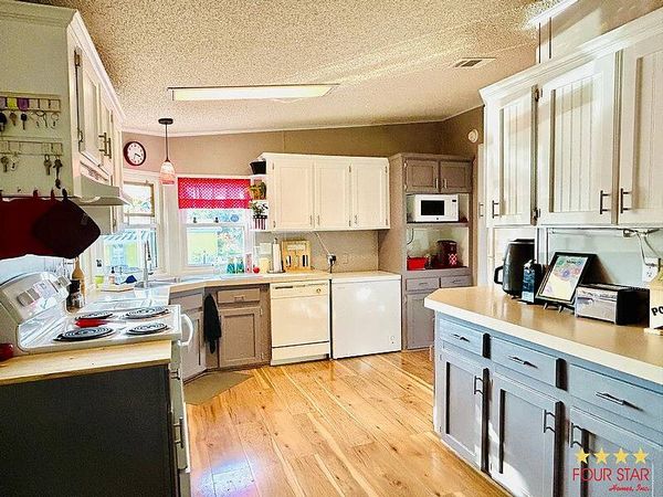 10 Rio Grande, Leesburg FL 34748