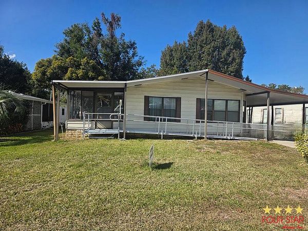 14 Sugarboat Dr, Leesburg FL 34788