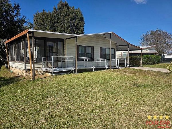 14 Sugarboat Dr, Leesburg FL 34788