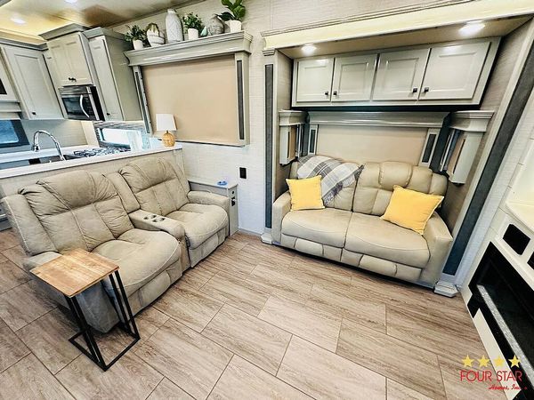 2344 Ash Village St, Orange City FL 32763