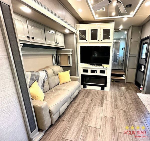 2344 Ash Village St, Orange City FL 32763