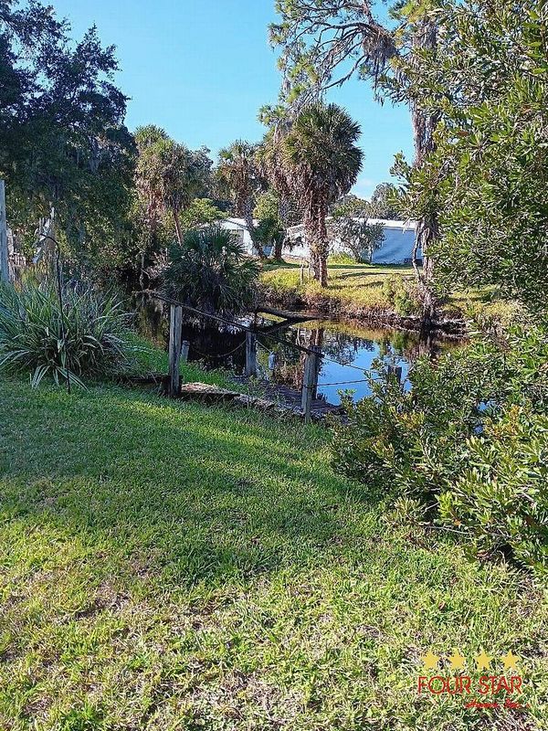 8 Audubon Way, Flagler Beach FL 32136