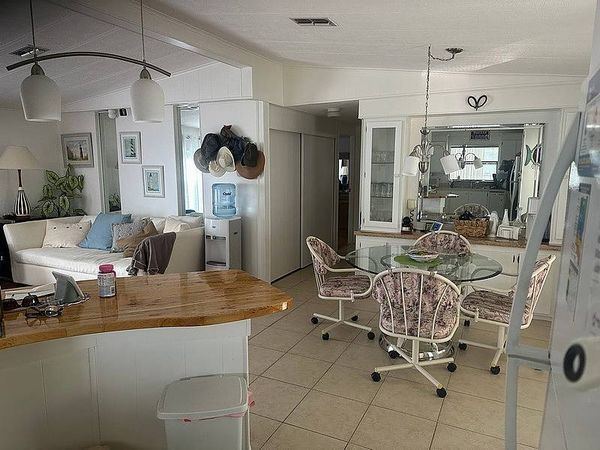 6715 NW 28th Street, Lot 811, Margate FL 33063