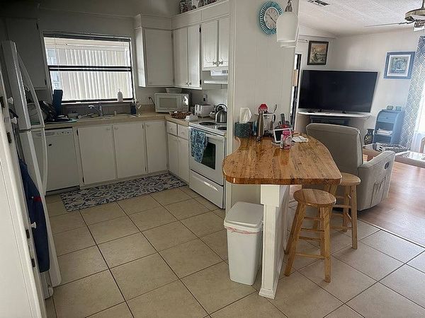 6715 NW 28th Street, Lot 811, Margate FL 33063