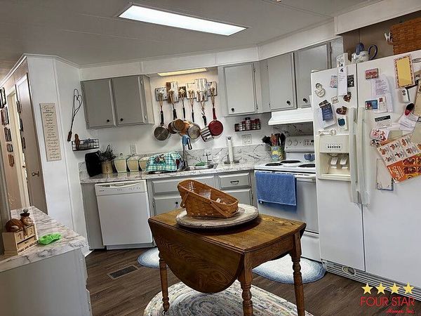 8775 20th St, Lot 417, Vero Beach FL 32966