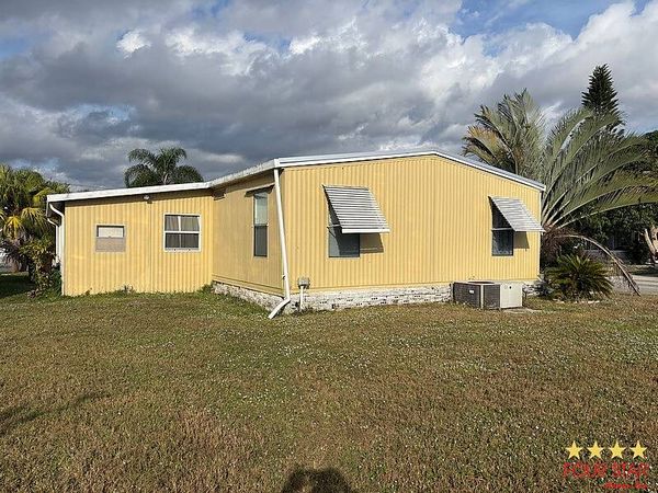 8775 20th St, Lot 417, Vero Beach FL 32966