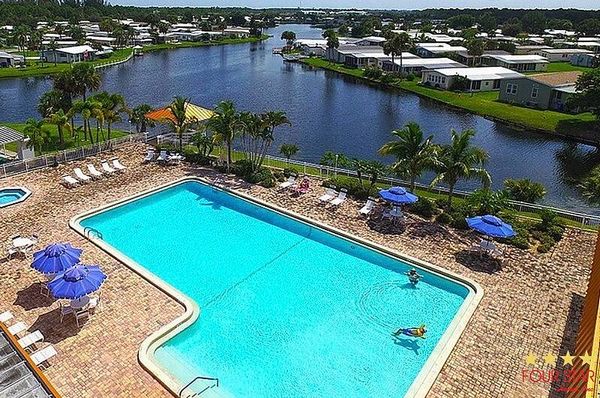 8775 20th St, Lot 417, Vero Beach FL 32966