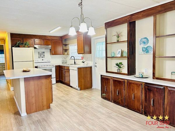 31 LAVENDER LN, Eustis FL 32726