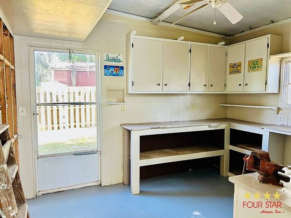 31 LAVENDER LN, Eustis FL 32726