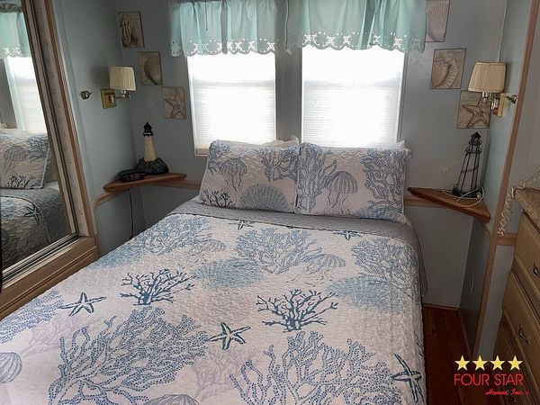 946 Savanna Dr, Kissimmee FL 34746