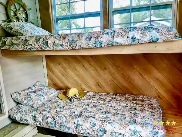 946 Savanna Dr, Kissimmee FL 34746