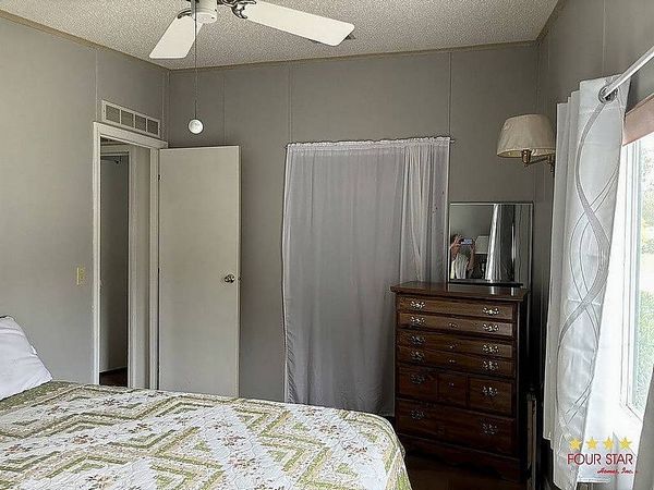 2112 Hollowridge Dr, Orange City FL 32763