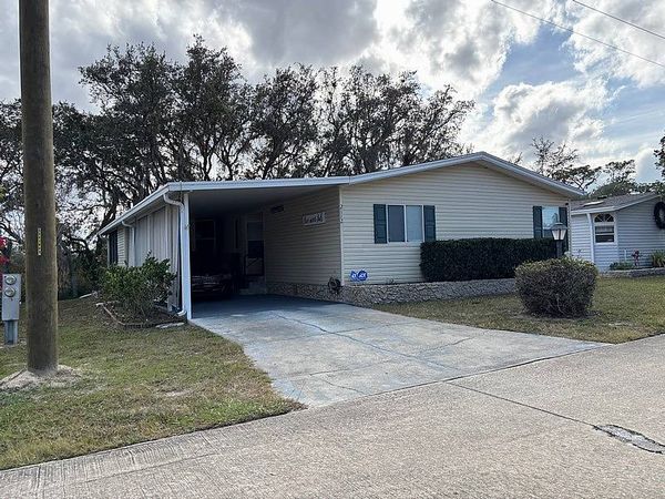 2112 Hollowridge Dr, Orange City FL 32763