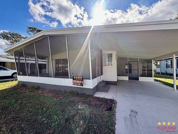 1060 Larkfield Dr, DeLand FL 32724