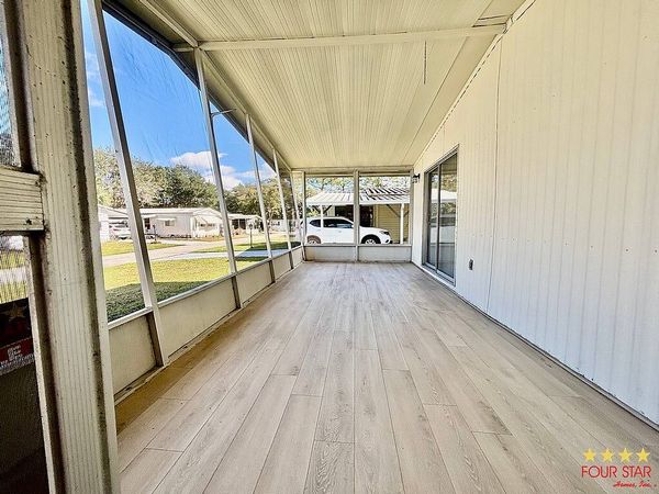 1060 Larkfield Dr, DeLand FL 32724