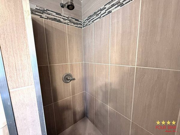 235 Linden St, Port Orange FL 32127