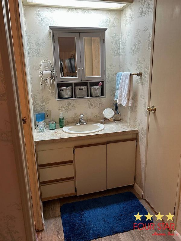 3 Ecuador Ct, Fort Pierce FL 34951