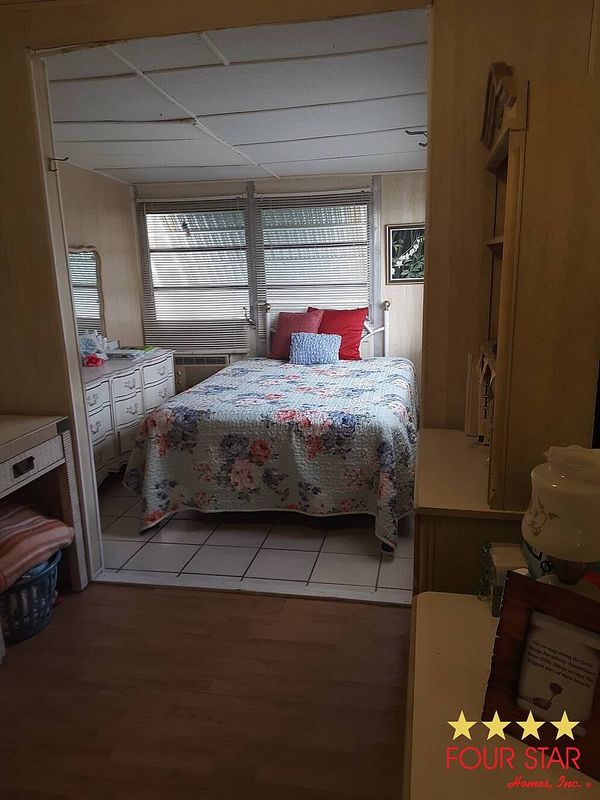 3237 State St, Hollywood FL 33021