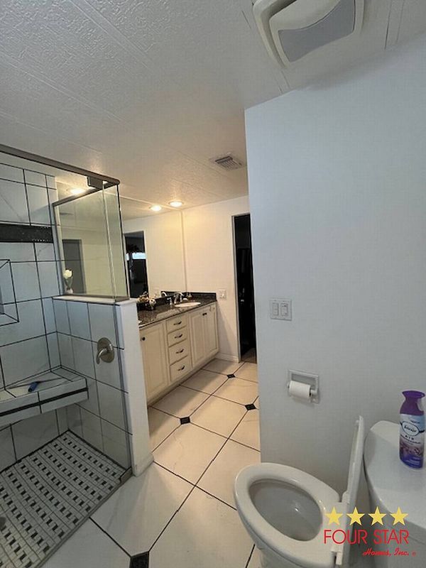 14326 Pine Valley Rd, Orlando FL 32826