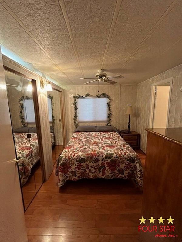 14326 Pine Valley Rd, Orlando FL 32826