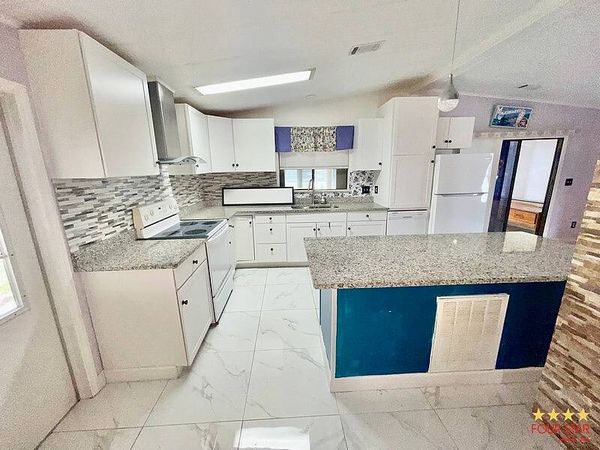 403 Forest Ln., Kissimmee FL 34746