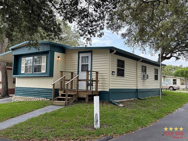 2438 Montauk Ct, Orange City FL 32763