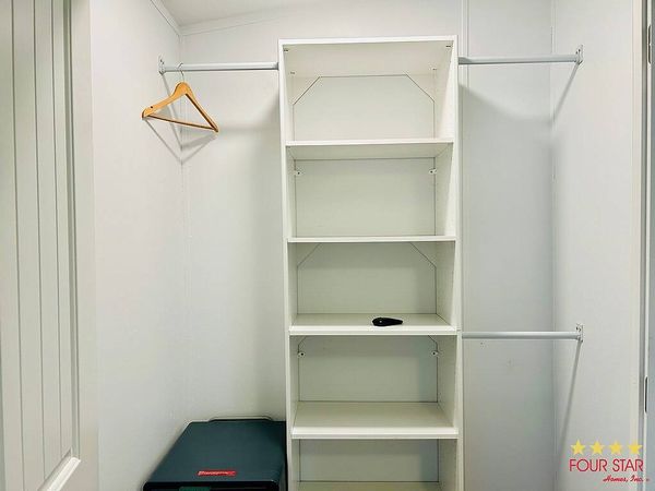 25817 ESPANOLA DR, Leesburg FL 34748