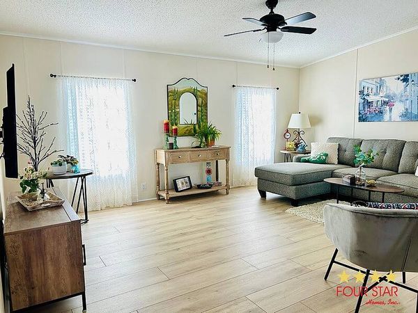 199 Landing Dr, Leesburg FL 34748