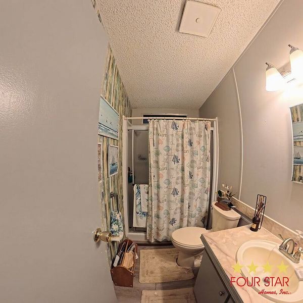 12 Sugarboat Dr, Leesburg FL 34788