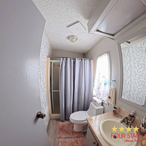 12 Sugarboat Dr, Leesburg FL 34788