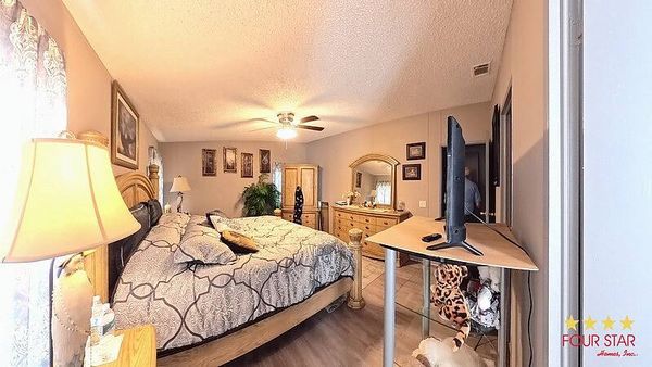 12 Sugarboat Dr, Leesburg FL 34788